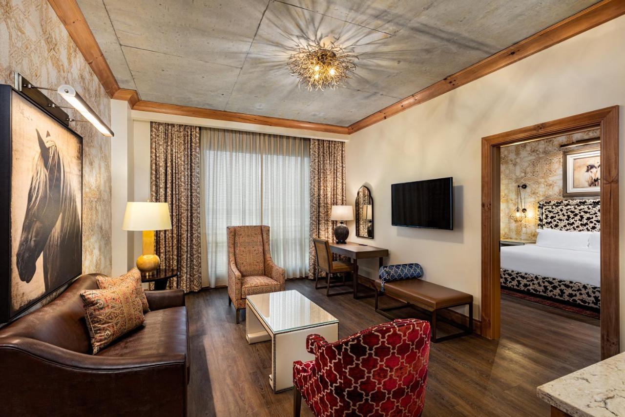 The Brownwood Hotel & Spa The Villages Bagian luar foto