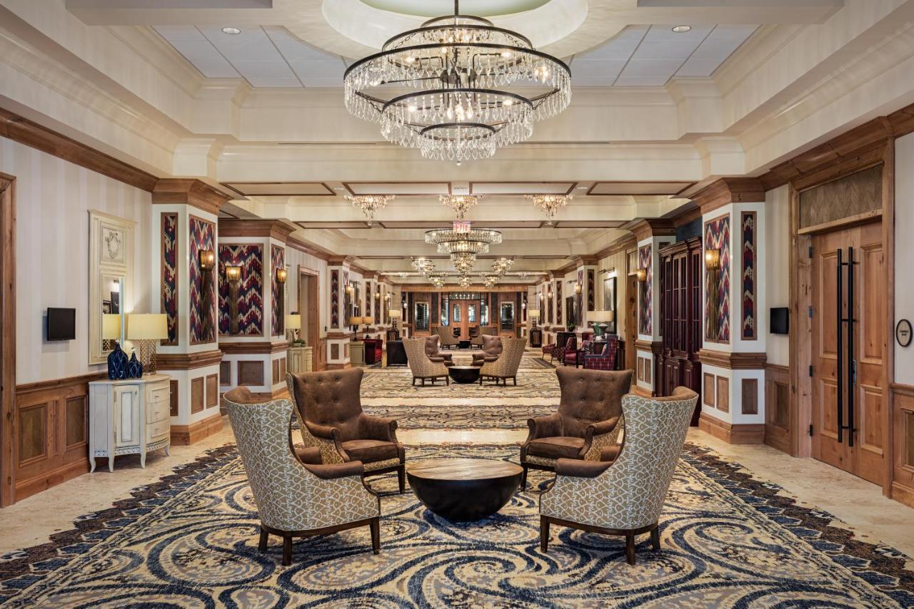 The Brownwood Hotel & Spa The Villages Bagian luar foto